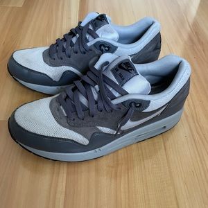 Nike Air Max 90 Men’s Grey Size 11.5.